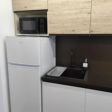 Ca' Ginevra Trilocale Centro-mare 佩萨罗