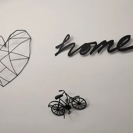 Ca' Ginevra Trilocale Centro-mare *