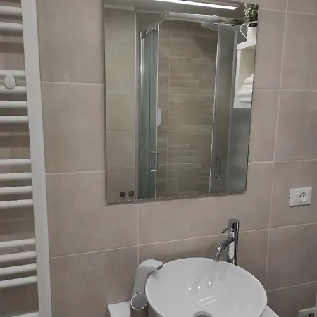 Ca' Ginevra Trilocale Centro-mare Apartment *