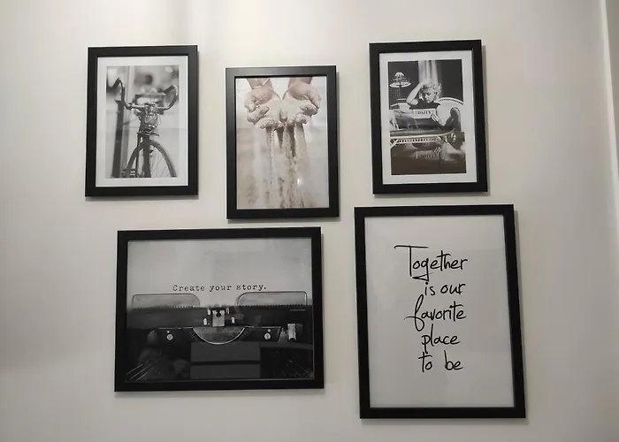 Ca' Ginevra Trilocale Centro-mare شقة